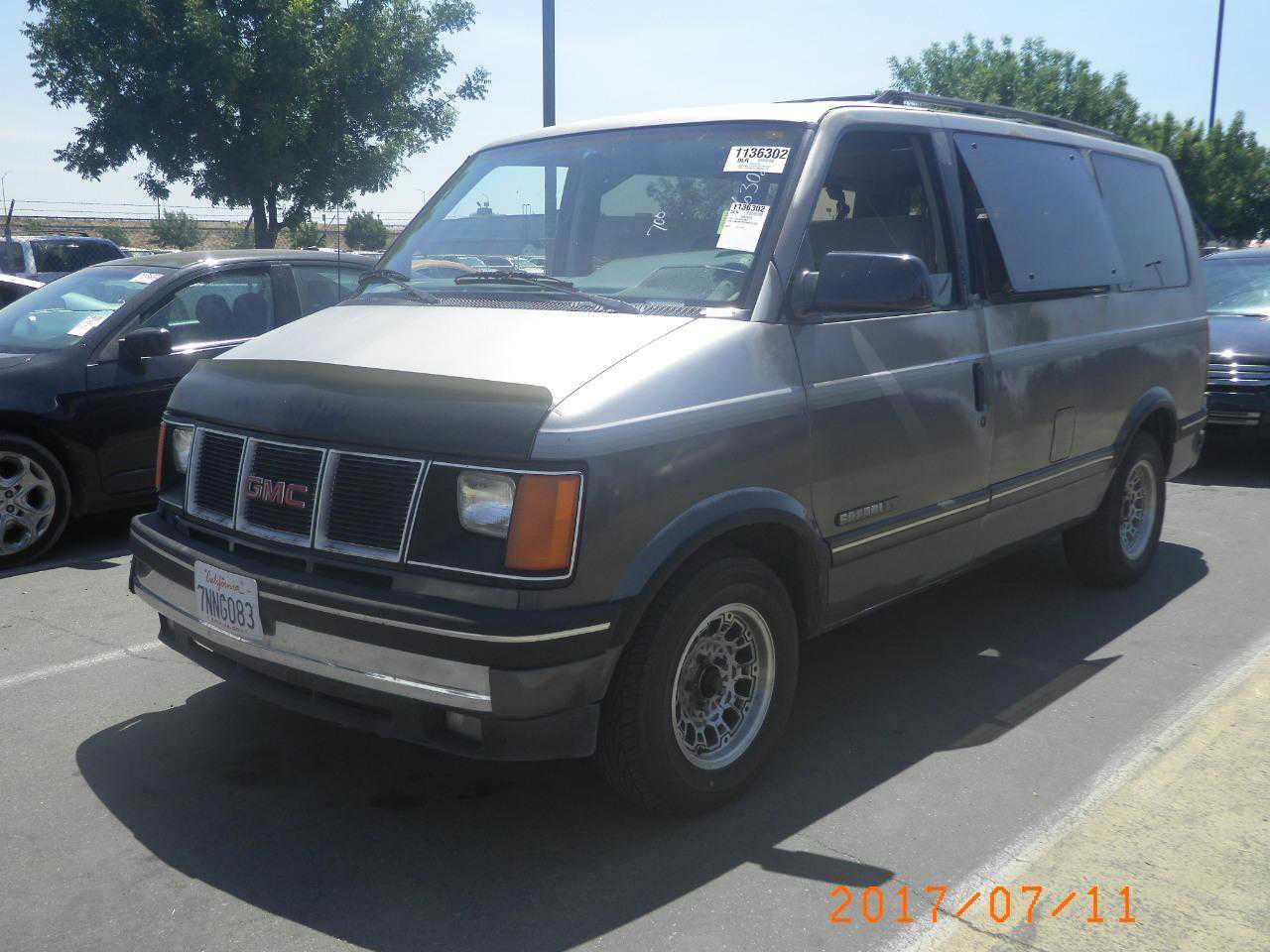 GMC Safari