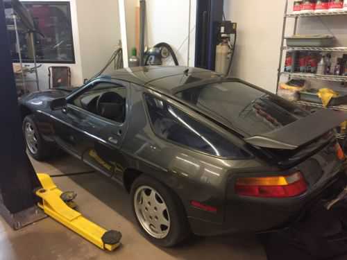 Porsche 928