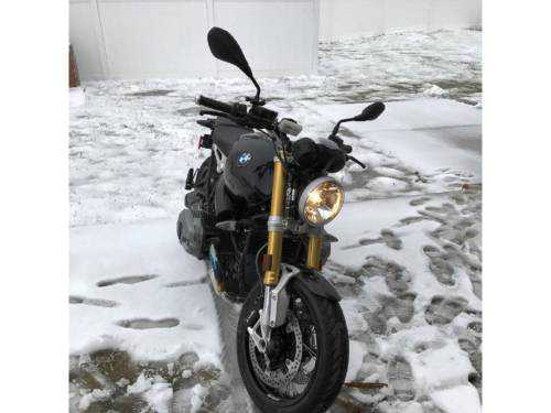 BMW R nineT