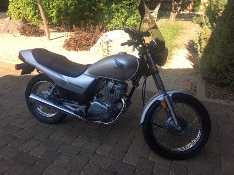 Honda CB250 (Nighthawk)