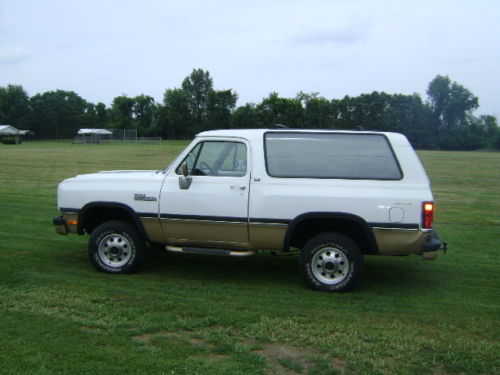 Dodge Ramcharger