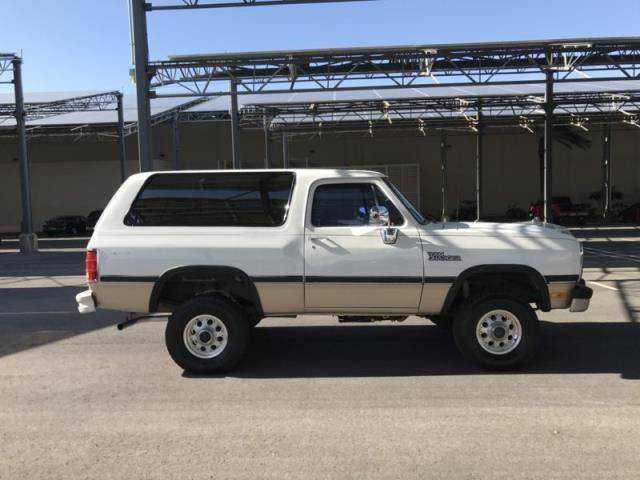 Dodge Ramcharger