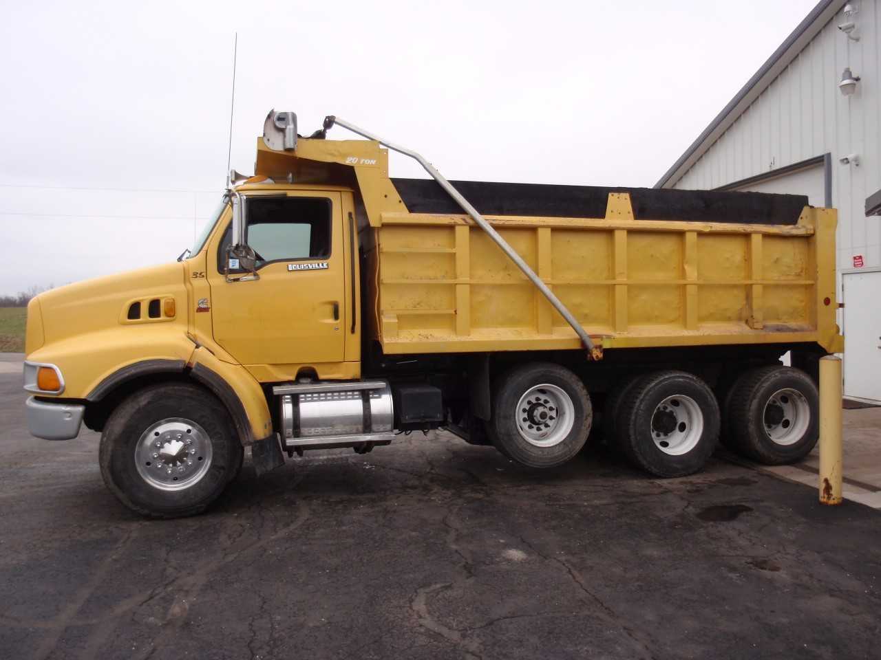 Ford LT9513