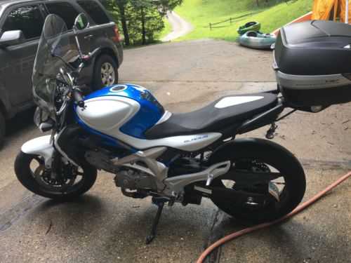 Suzuki SFV650