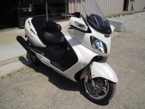 Suzuki AN650