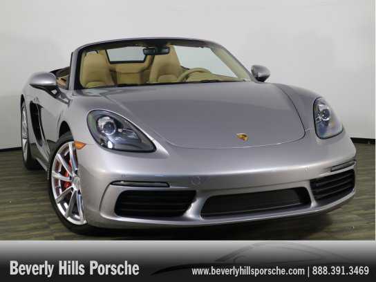 PORSCHE
