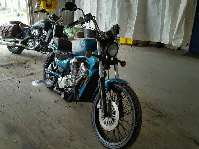 Suzuki VS800