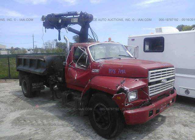 Ford F-700