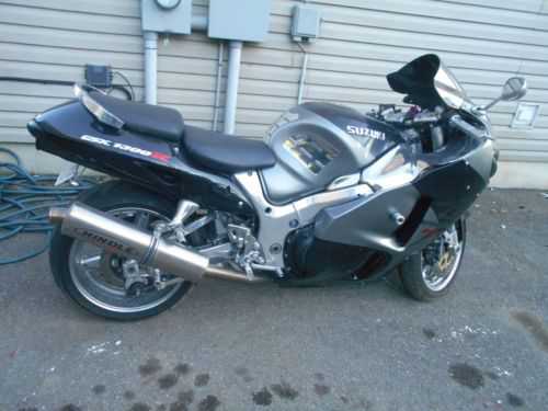 Suzuki GSX1300R
