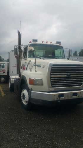 Ford LA9000