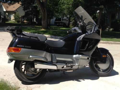 Honda PC800 (PACIFIC COAST)