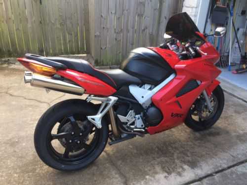 Honda VFR800Fi (INTERCEPTOR)