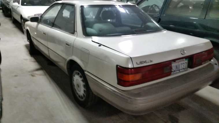 Lexus ES