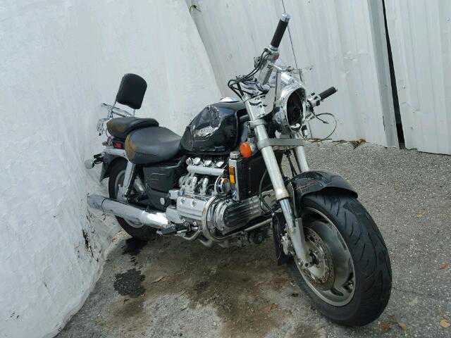 Honda GL1500C (VALKYRIE)