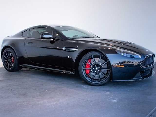 Aston Martin V12 Vantage