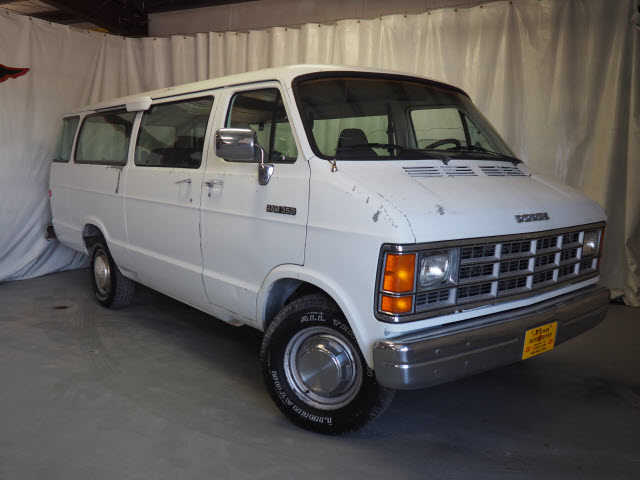 Dodge Ram Wagon