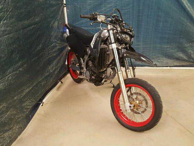 2004 SUZUKI DR-Z400SK