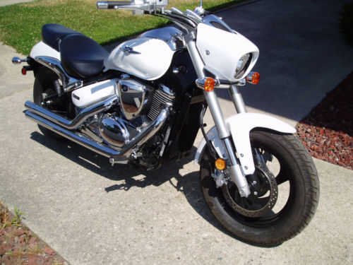 Suzuki VZ800L