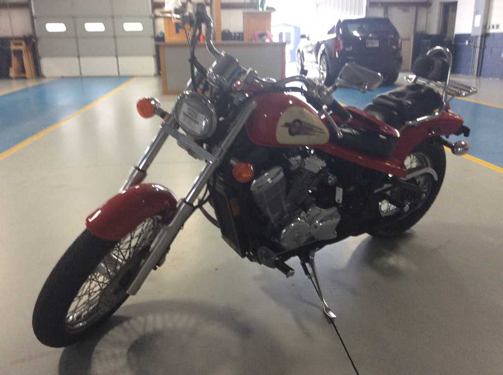 Honda VT600CD (SHADOW VLX DELUXE)