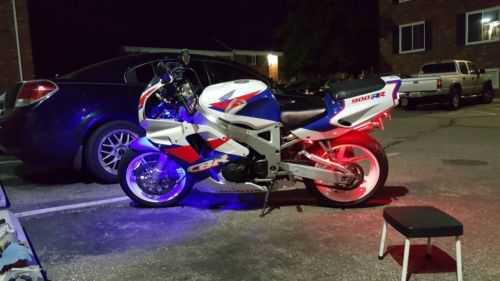 Honda CBR900