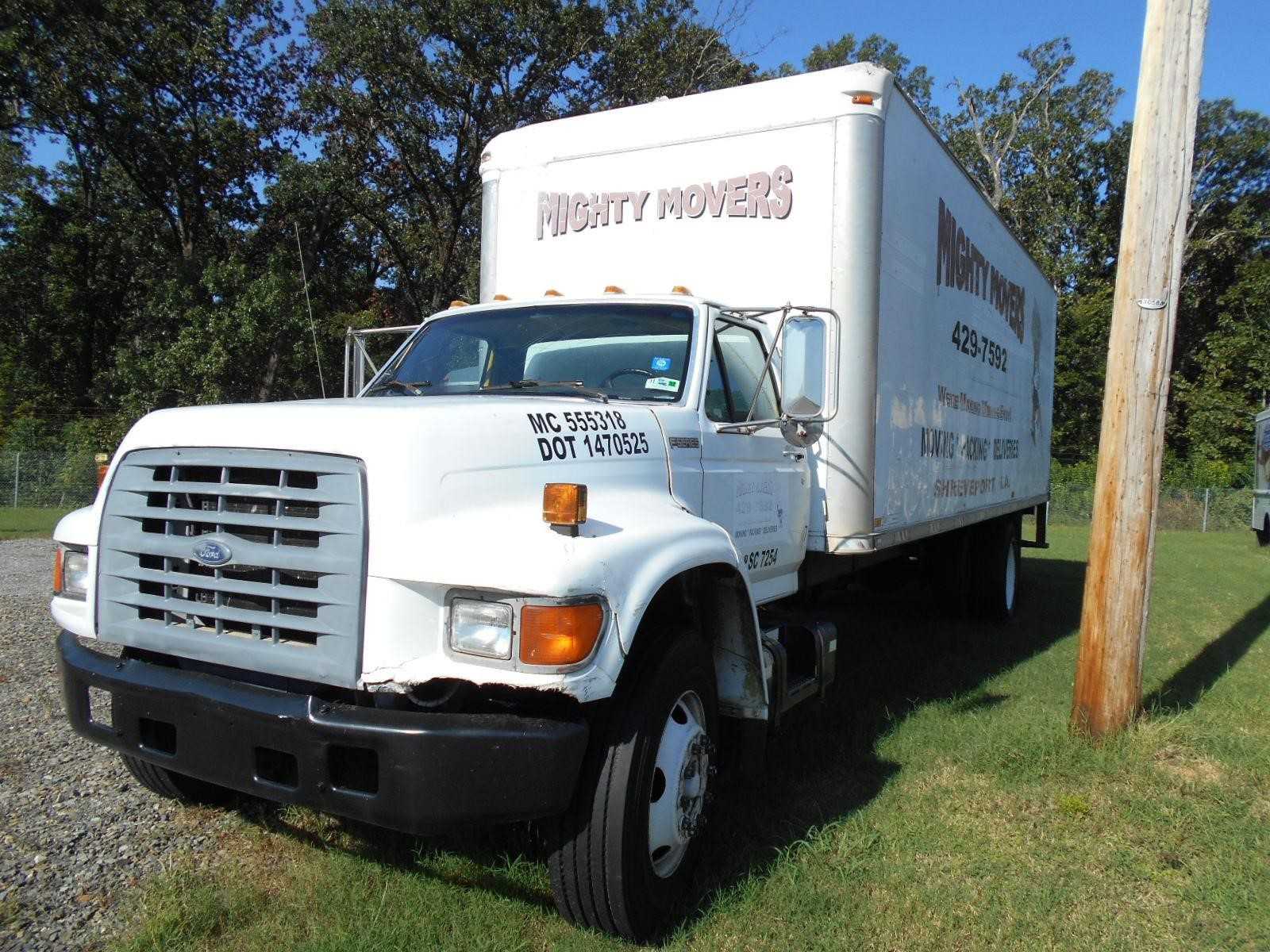 Ford F-700