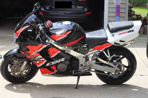 Honda CBR900