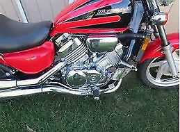Honda VF750C2 (MAGNA)