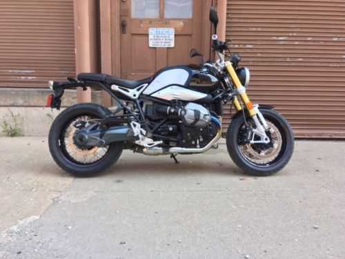 BMW R nineT