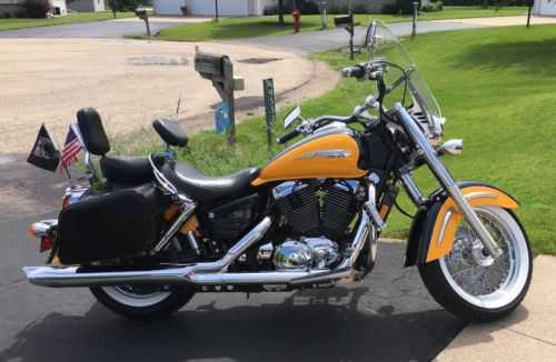 Honda VT1100C3 (SHADOW AERO)