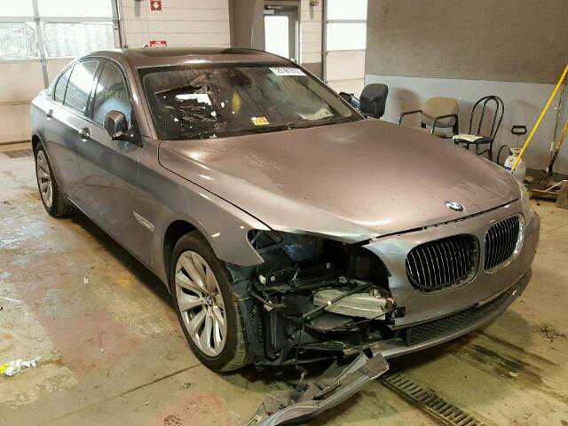 BMW 750i