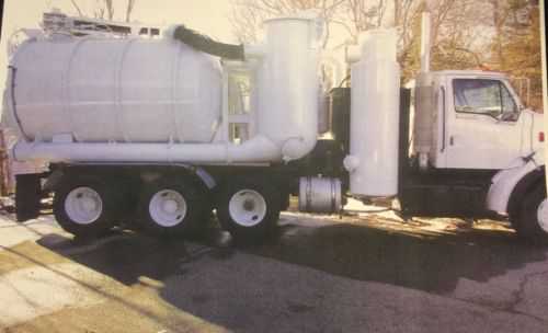 Ford LT9513