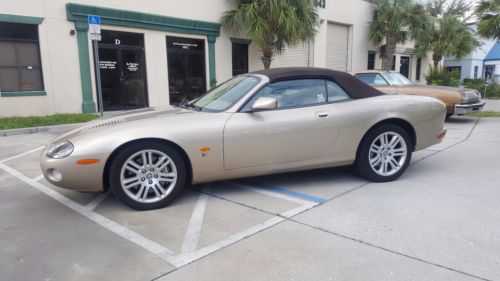 Jaguar XKR