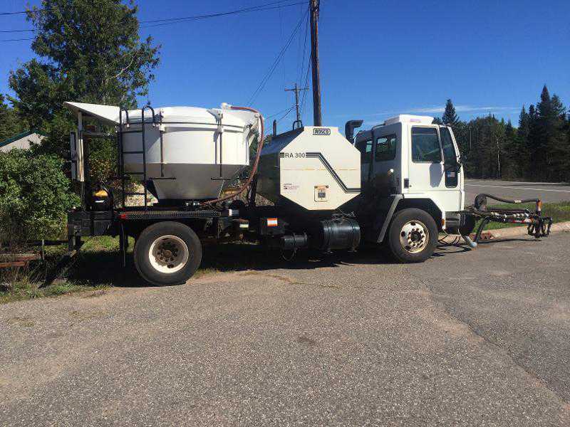 Ford CF8000