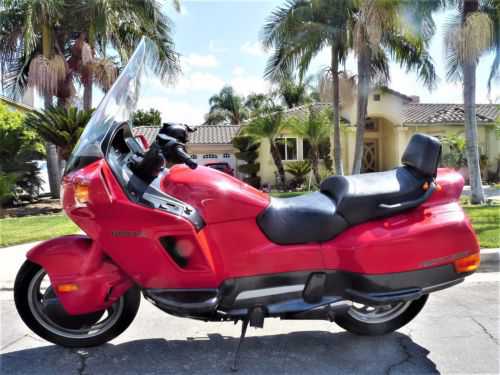Honda PC800 (PACIFIC COAST)