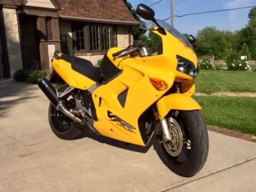 Honda VFR800Fi (INTERCEPTOR)