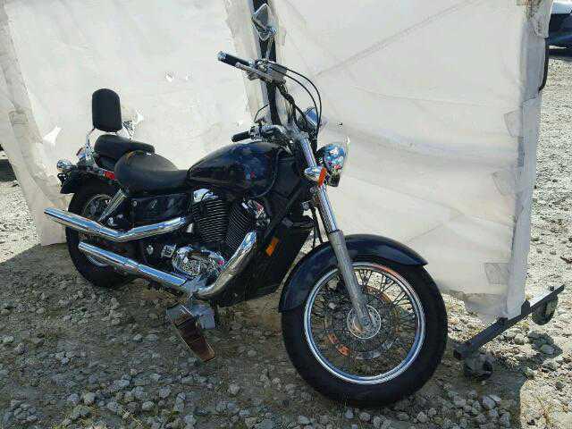 Honda VT1100C2 (SHADOW ACE)