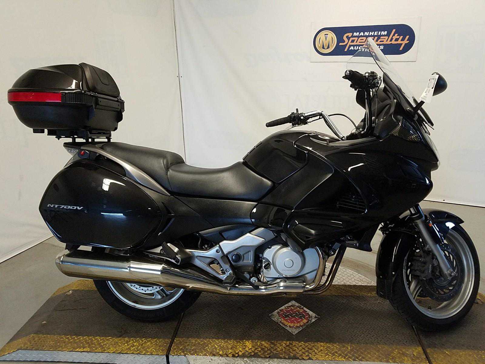 Honda NT700VA/NT700V