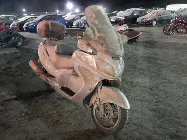 Suzuki AN650