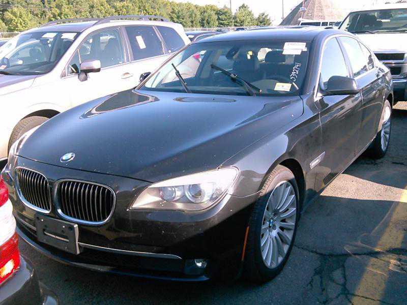 BMW 750i