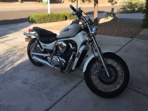 Suzuki VS800