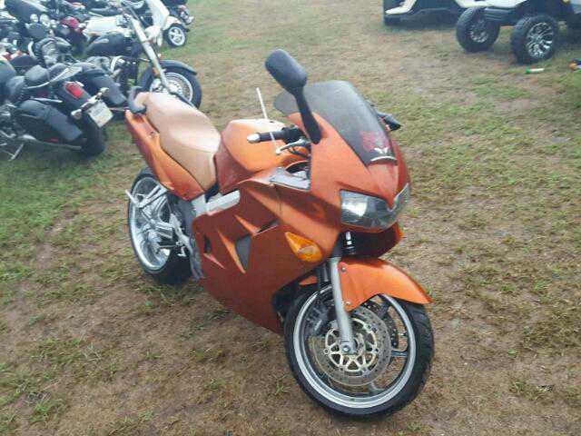 Honda VFR800Fi (INTERCEPTOR)