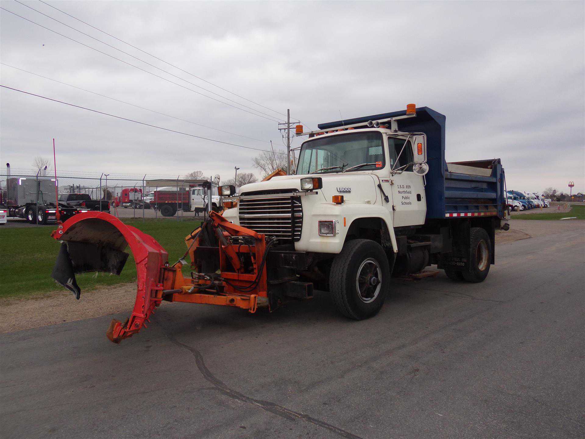 Ford L8000