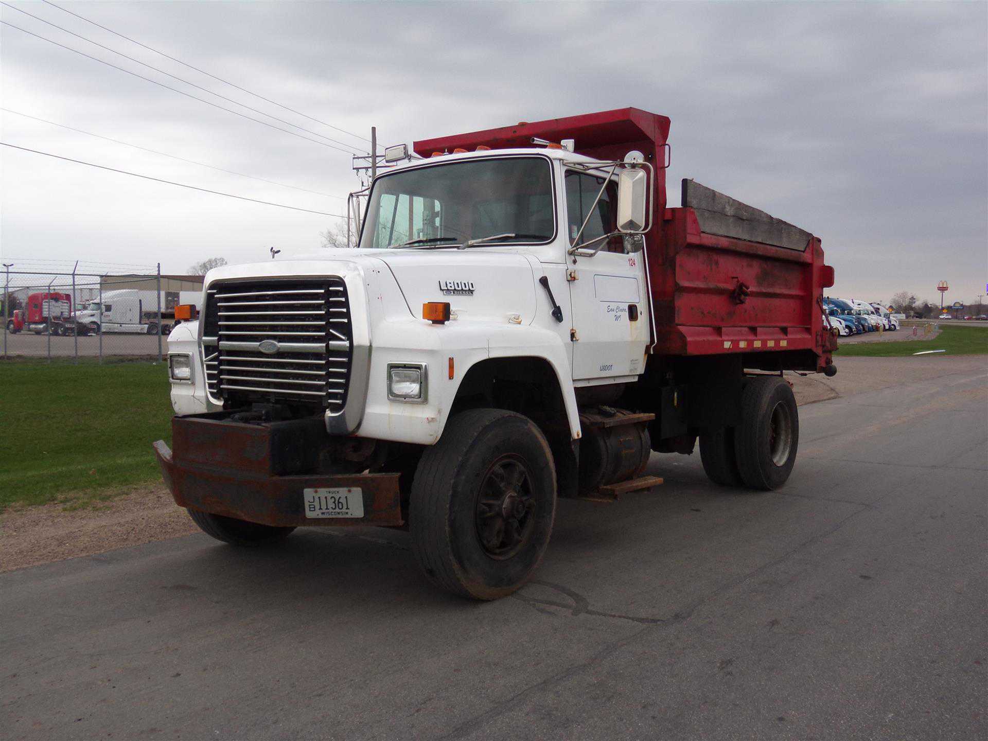 Ford L8000