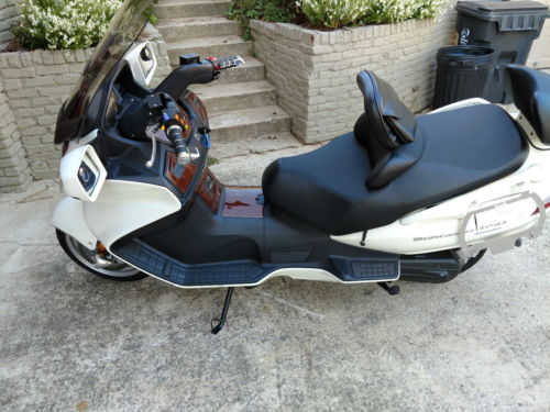 Suzuki AN650L