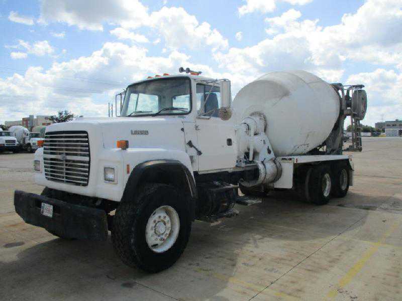 Ford LT8000