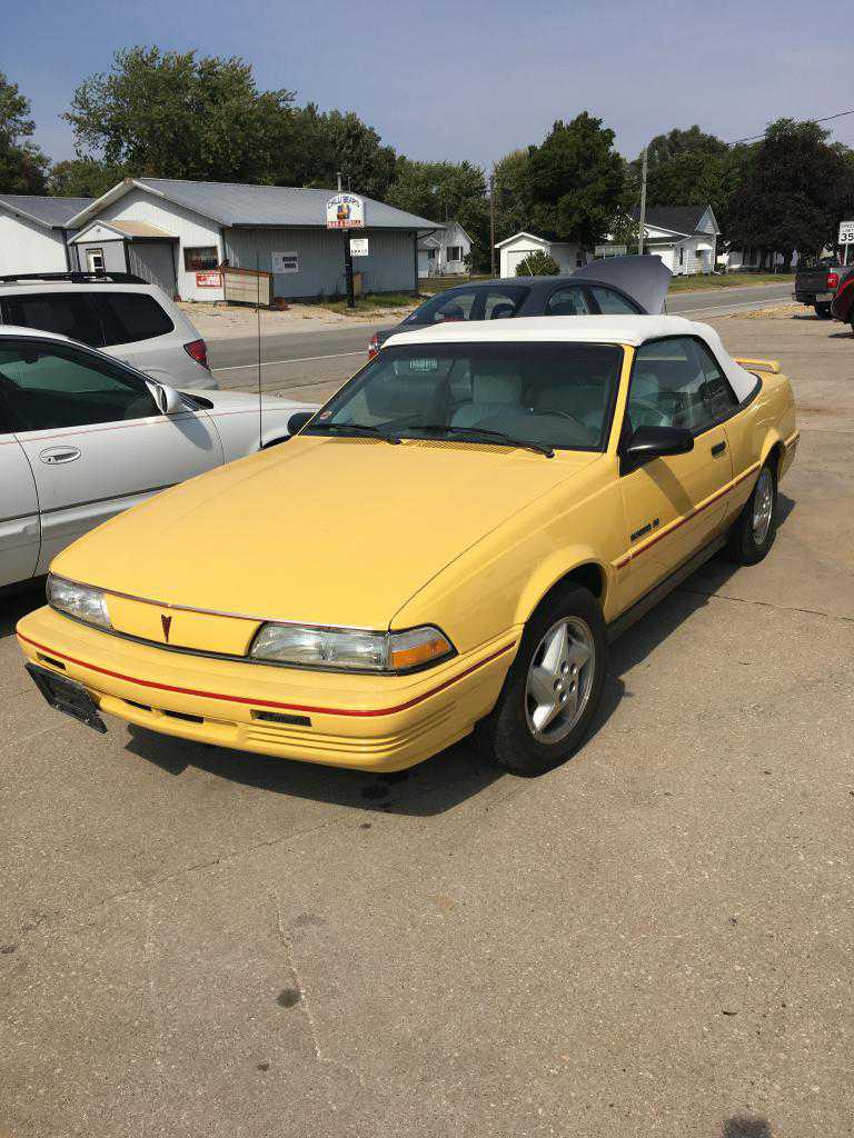 Pontiac Sunbird