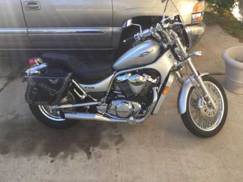 Suzuki VS800