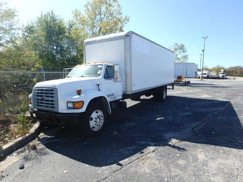 Ford F-700