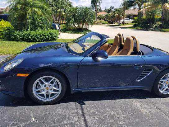 PORSCHE
