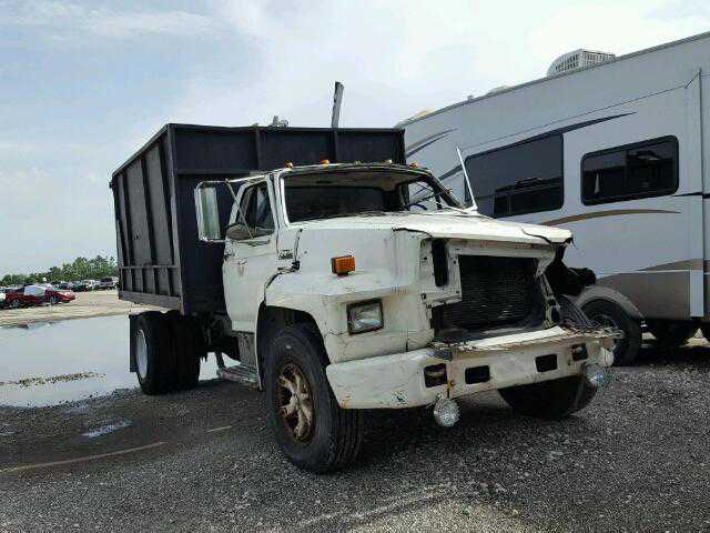 Ford F-700